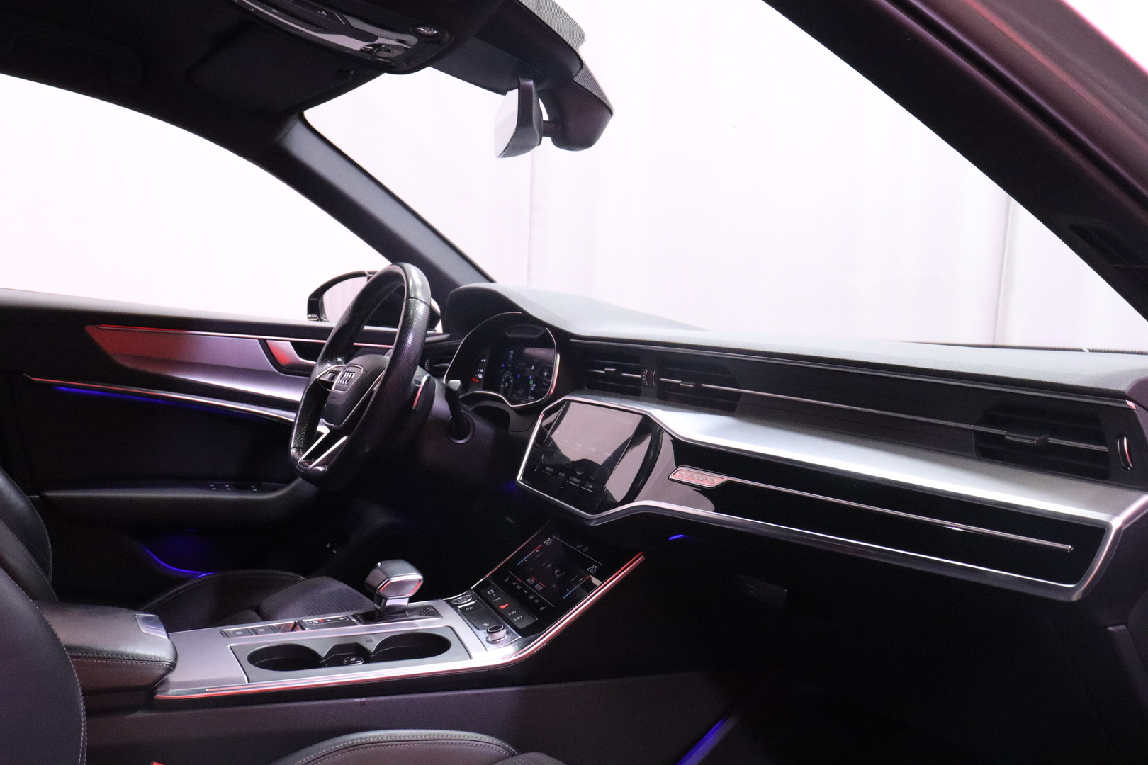Audi - A6 - Sedan Business Sport 55 TFSI e quattro S tronic S-LINE //  Matrix-LED / ACC / 360 Kamera / Keyless / Sporttipenkit / - Sedan