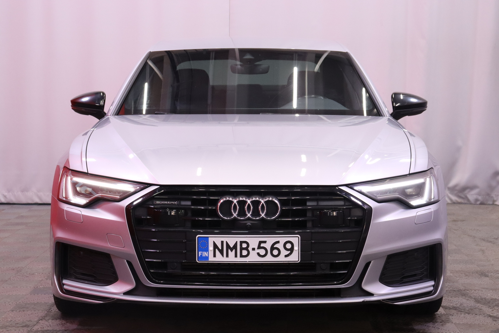 Audi - A6 - Sedan Business Sport 55 TFSI e quattro S tronic S-LINE //  Matrix-LED / ACC / 360 Kamera / Keyless / Sporttipenkit / - Sedan