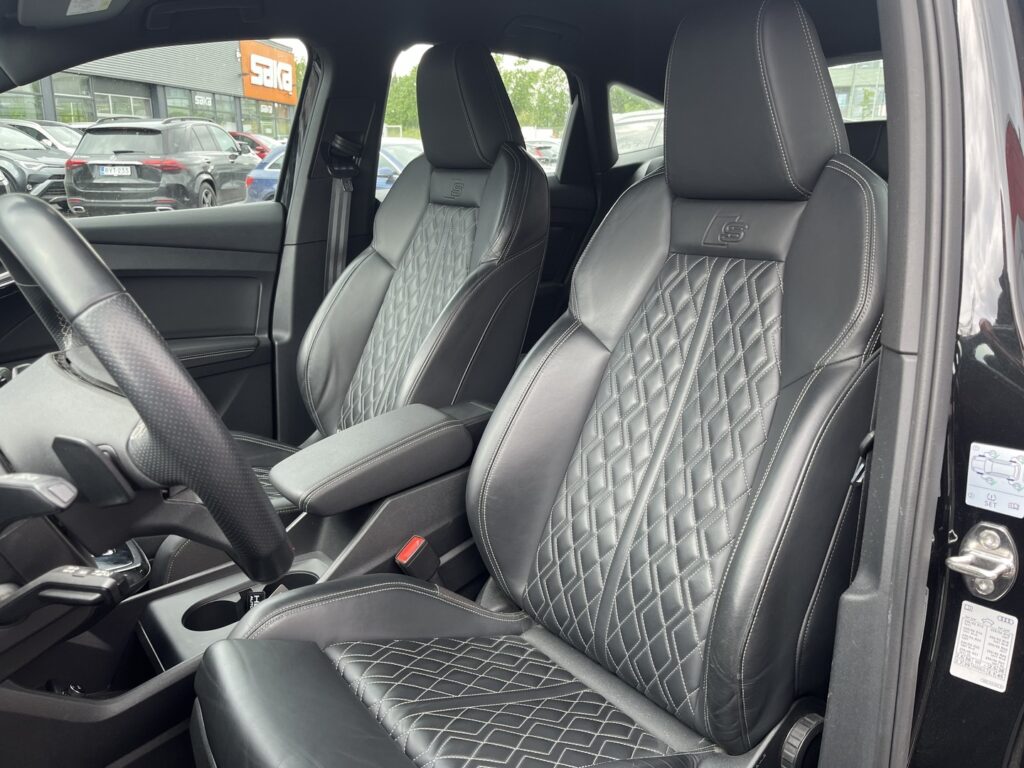 Audi - Q4 e-tron - Edition 40 e-tron Sportback Audi - Q4 e-tron - Edition 40 e-tron Sportback - Maastoauto