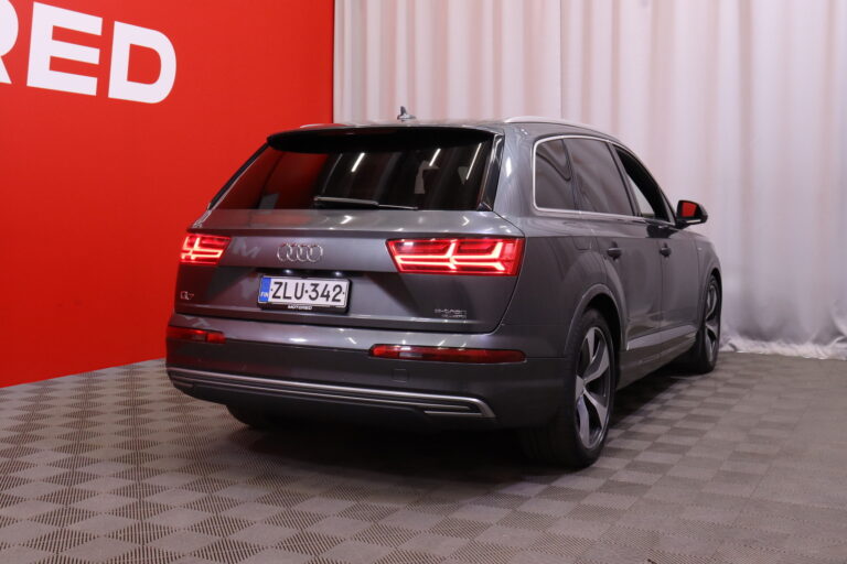 Audi - Q7 - S line Business Edition 3,0 V6 TDI e-tron quattro tiptronic // Webasto / HD Matrix LED / Koukku / ACC / ilmajousitus // - Maastoauto