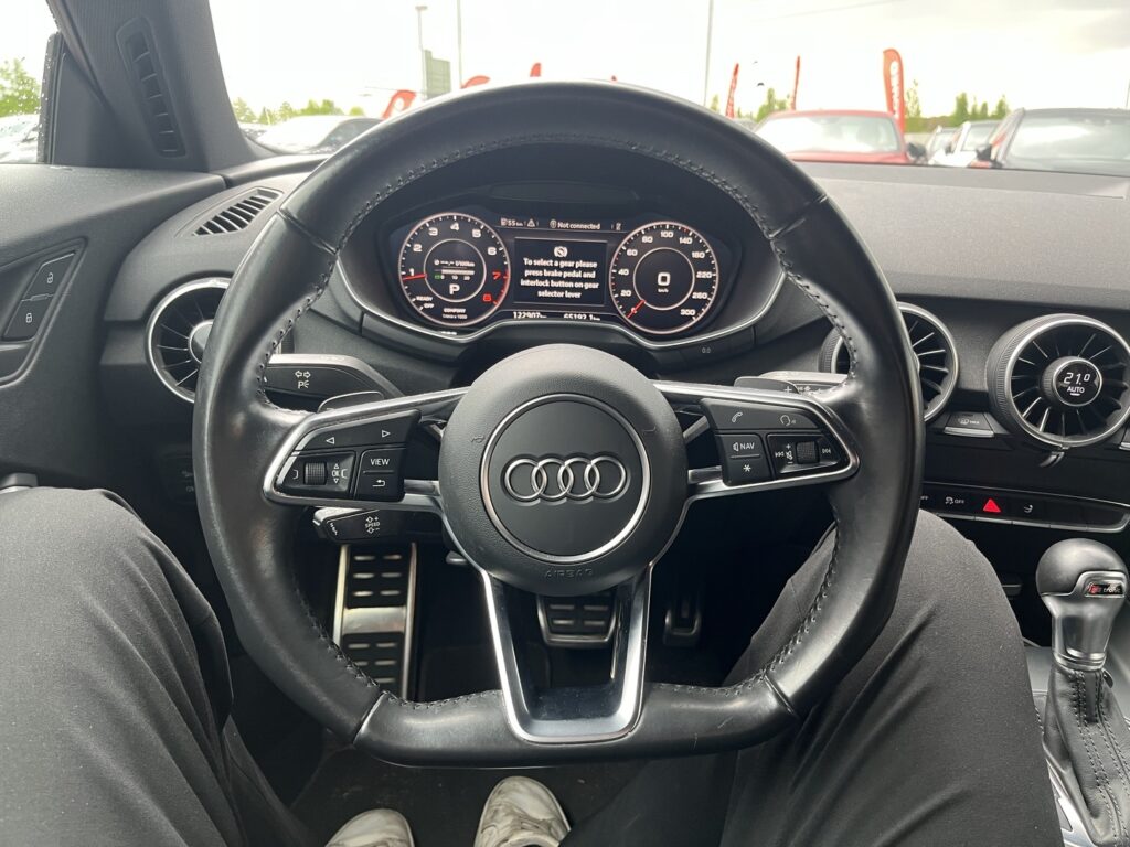 Audi - TT - Coupé 2,0 TFSI 169 kW quattro S tronic S-LINE Audi - TT - Coupé 2,0 TFSI 169 kW quattro S tronic S-LINE - Coupe
