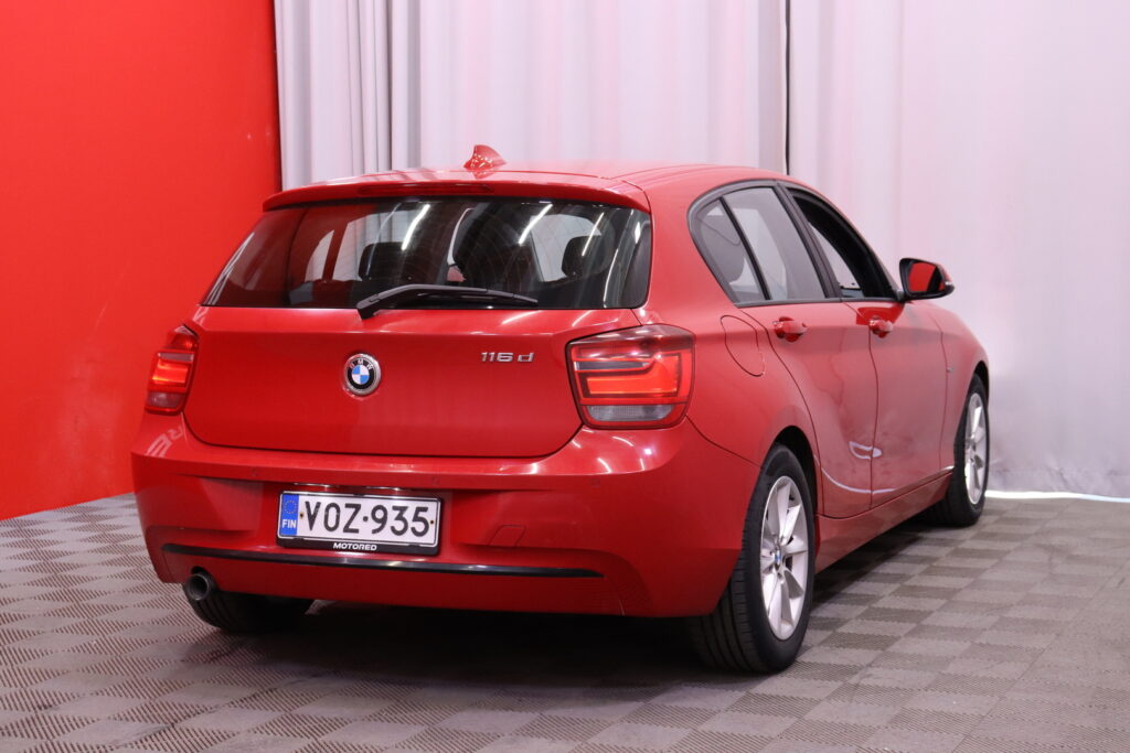 BMW - 116 - F20 EfficientDynamics Edition Business Sport / Xenon / Harman Kardon / Sport-istuimet / BMW - 116 - F20 EfficientDynamics Edition Business Sport / Xenon / Harman Kardon / Sport-istuimet / - Viistoperä