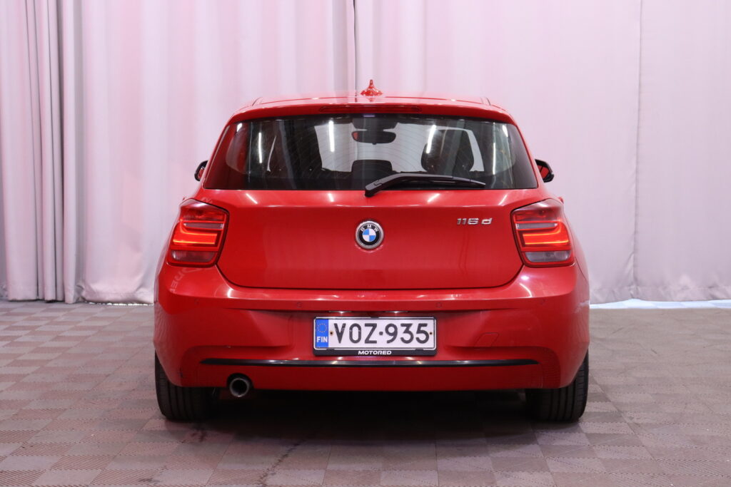 BMW - 116 - F20 EfficientDynamics Edition Business Sport / Xenon / Harman Kardon / Sport-istuimet / BMW - 116 - F20 EfficientDynamics Edition Business Sport / Xenon / Harman Kardon / Sport-istuimet / - Viistoperä