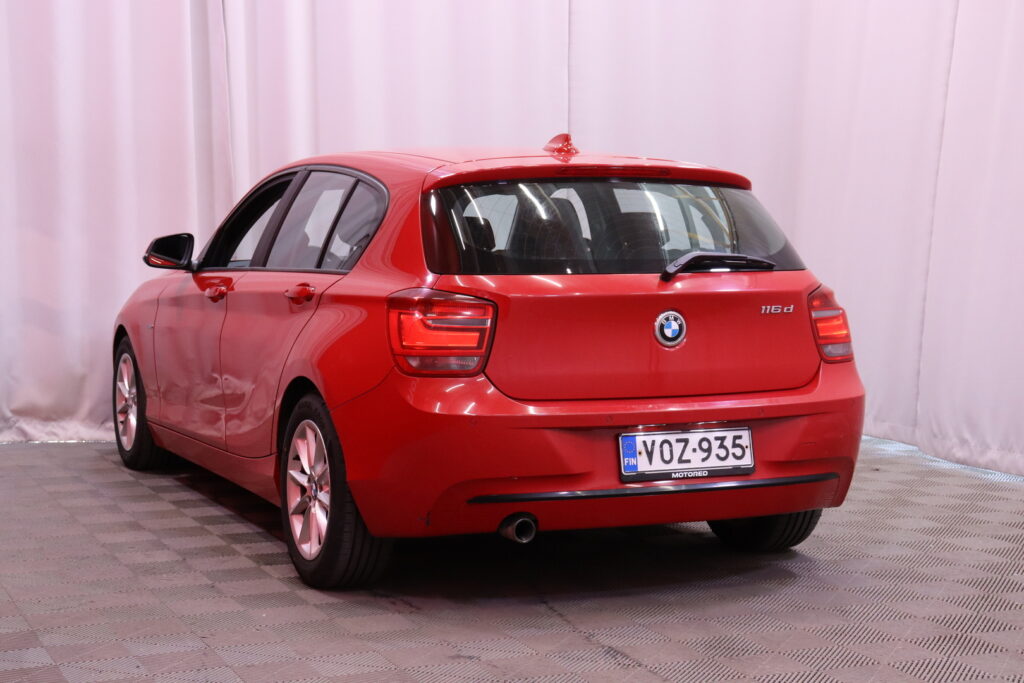 BMW - 116 - F20 EfficientDynamics Edition Business Sport / Xenon / Harman Kardon / Sport-istuimet / BMW - 116 - F20 EfficientDynamics Edition Business Sport / Xenon / Harman Kardon / Sport-istuimet / - Viistoperä