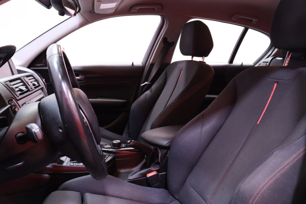 BMW - 116 - F20 EfficientDynamics Edition Business Sport / Xenon / Harman Kardon / Sport-istuimet / BMW - 116 - F20 EfficientDynamics Edition Business Sport / Xenon / Harman Kardon / Sport-istuimet / - Viistoperä