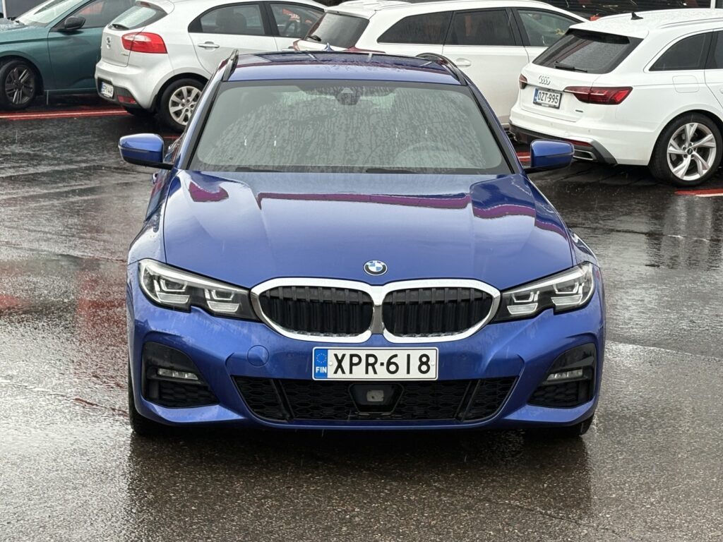 BMW - 320 - G21 Touring 320d A xDrive Business Sport MHEV M Sport BMW - 320 - G21 Touring 320d A xDrive Business Sport MHEV M Sport - Farmari