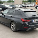 BMW - 330 - G21 LCI Touring 330e xDrive A Charged Edition - Farmari