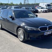 BMW - 330 - BMW 330e xDrive Touring Sport Line | Harman Kardon | Comfort Access | Adaptiivinen vakkari | Sporttipenkit - Farmari
