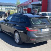 BMW - 330 - BMW 330e xDrive Touring Sport Line | Harman Kardon | Comfort Access | Adaptiivinen vakkari | Sporttipenkit - Farmari