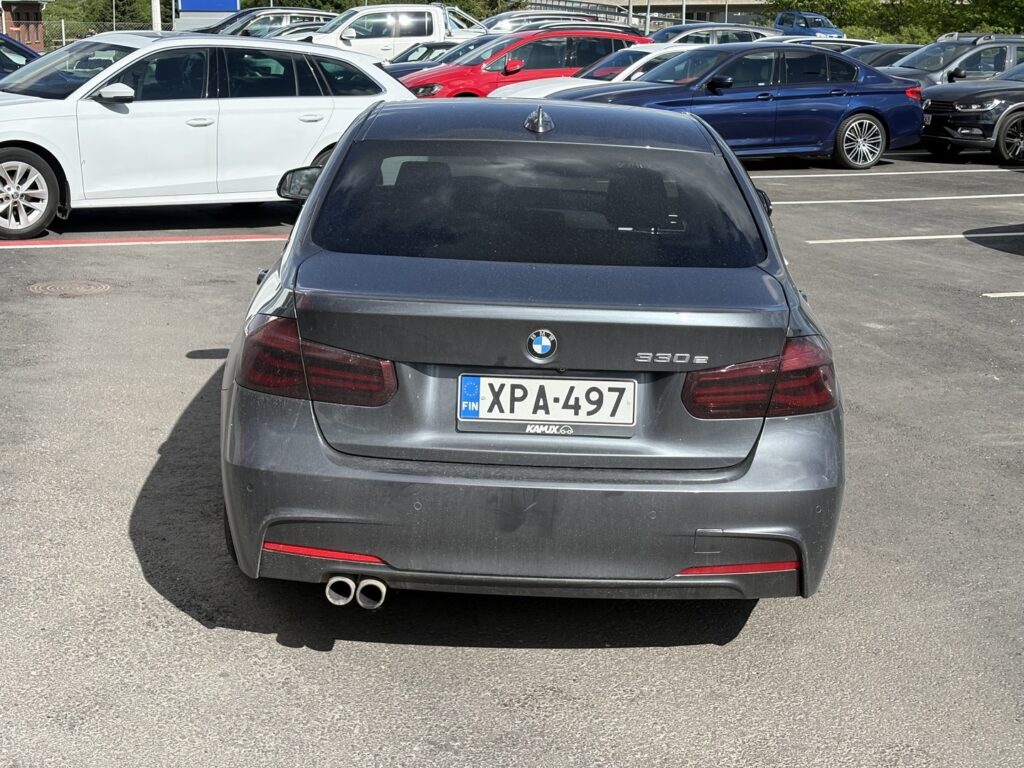 BMW - 330 - F30 Sedan 330e A Business M Sport // Huippuvarusteet! // BMW - 330 - F30 Sedan 330e A Business M Sport // Huippuvarusteet! // - Sedan