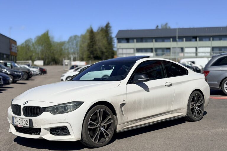 BMW - 428 - F32 Coupe 428i A xDrive Business M Sport - Coupe