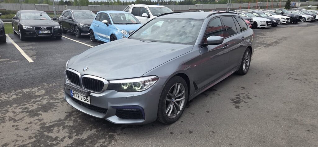BMW - 520 - G31 Touring 520d A xDrive Business M Sport - Farmari