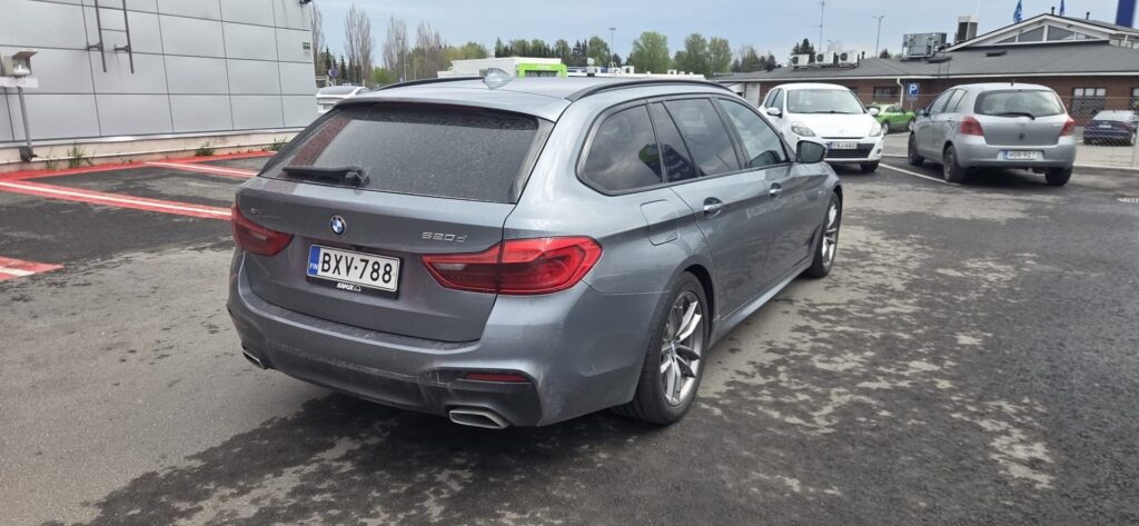 BMW - 520 - G31 Touring 520d A xDrive Business M Sport BMW - 520 - G31 Touring 520d A xDrive Business M Sport - Farmari