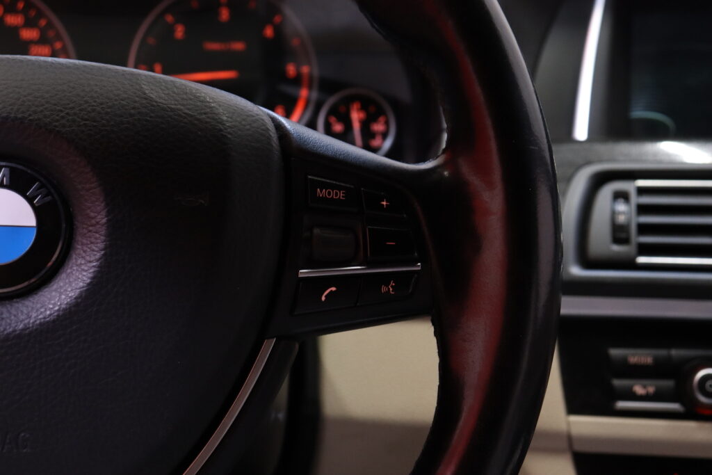 tuotekuva-BMW-525-ITZ-214-2026-05-19-170102-18 tuotekuva-BMW-525-ITZ-214-2026-05-19-170102-18