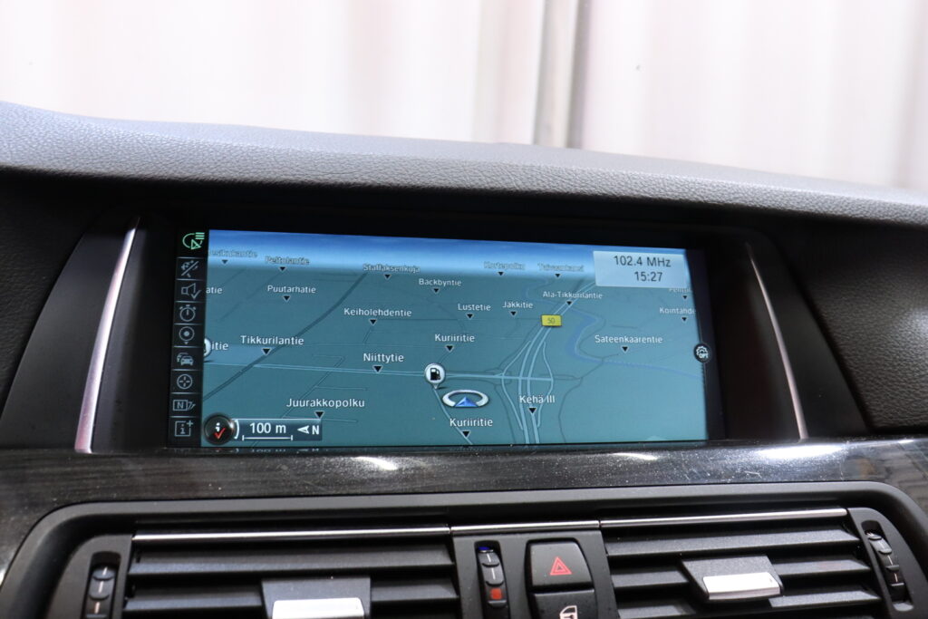 tuotekuva-BMW-525-ITZ-214-2026-05-19-170102-22 tuotekuva-BMW-525-ITZ-214-2026-05-19-170102-22