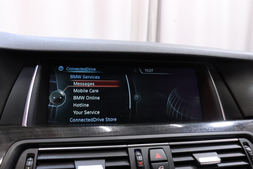 tuotekuva-BMW-525-ITZ-214-2026-05-19-170102-23 tuotekuva-BMW-525-ITZ-214-2026-05-19-170102-23