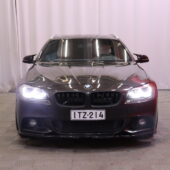 BMW - 525 - TwinPower Turbo Sport F11 Touring Business // Luxury Line / Professional Navi / Vetokoukku / PDC / Bluetooth // - Farmari