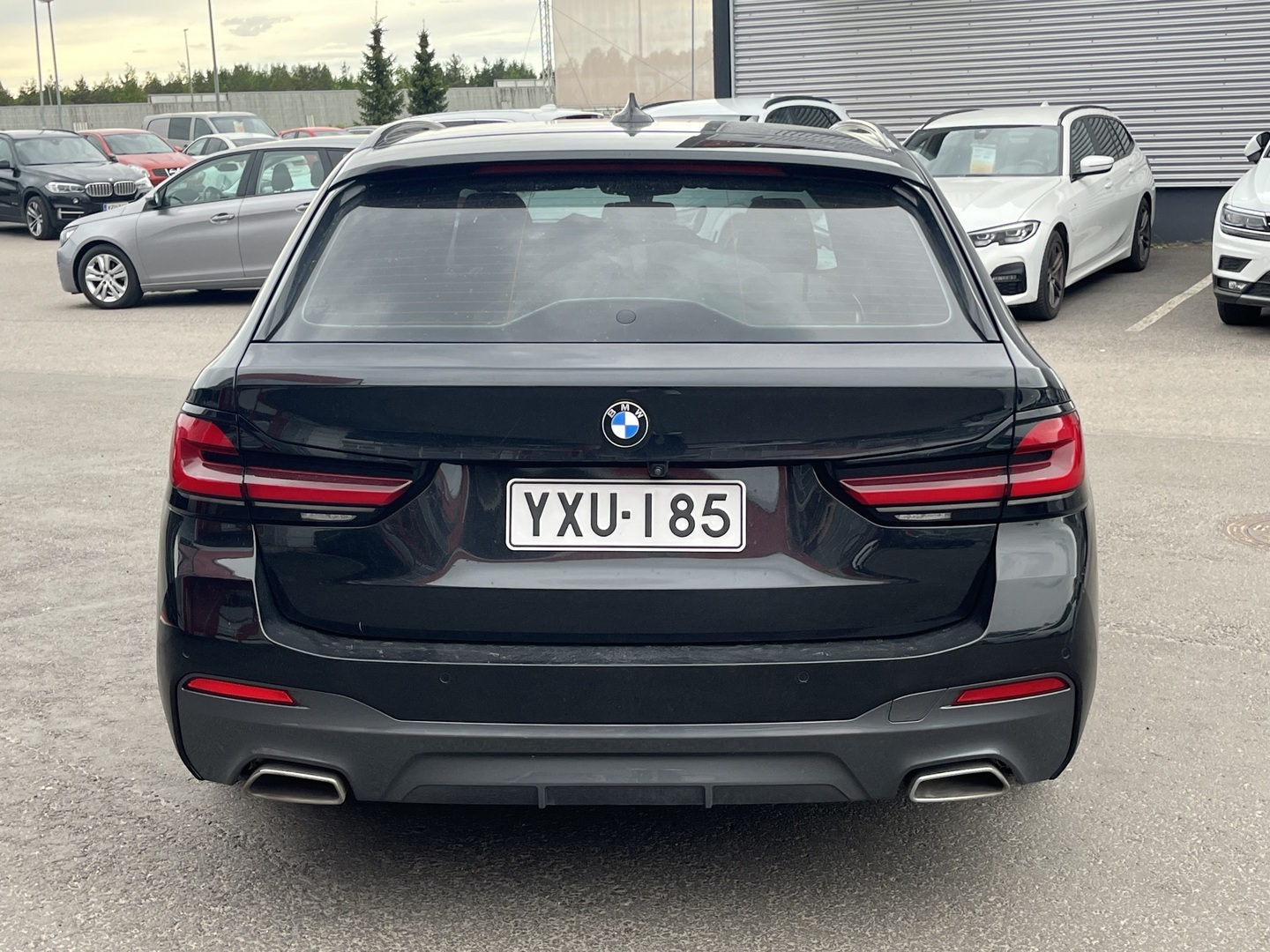 BMW - 530 - G31 Touring 530e xDrive A M Sport // Laser / ACC / Harman&Kardon / HUD / Koukku / Eleohjaus // - Farmari