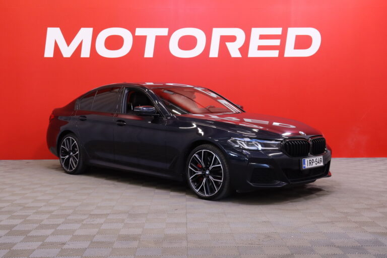 BMW - 545 - 545e xDrive Sedan // M-Sport / ACC / HUD / 360 / Nelipyöräohjaus / Soft Close / H&K / Laser ajovalot // - Sedan