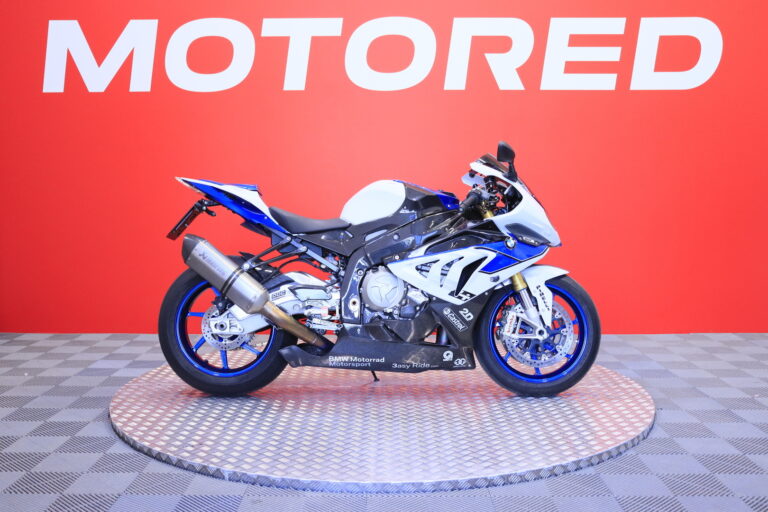BMW - HP4 - Competition // 2. Om Suomi-pyörä / Akrapovic / Uudet renkaat / Huoltokirja / Öhlins // - Moottoripyörä