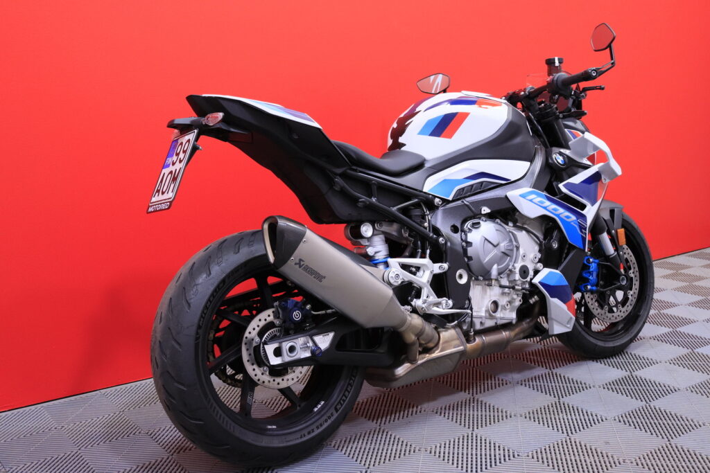 BMW - M - 1000R // Juuri saapunut / 1.Om Suomi-pyörä / Akrapovic / Shifter / Ajomodet / Kahvalämppärit // BMW - M - 1000R // Juuri saapunut / 1.Om Suomi-pyörä / Akrapovic / Shifter / Ajomodet / Kahvalämppärit // - Moottoripyörä