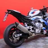BMW - M - 1000R // Juuri saapunut / 1.Om Suomi-pyörä / Akrapovic / Shifter / Ajomodet / Kahvalämppärit // - Moottoripyörä