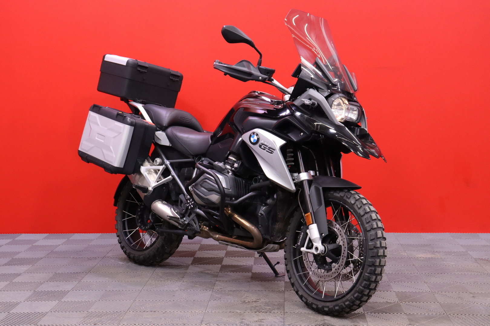 BMW - R - 1200 GS // Triple Black / Navi / ESA / Uudet renkaat! / Sifter pro / Ajotilat pro // - Moottoripyörä