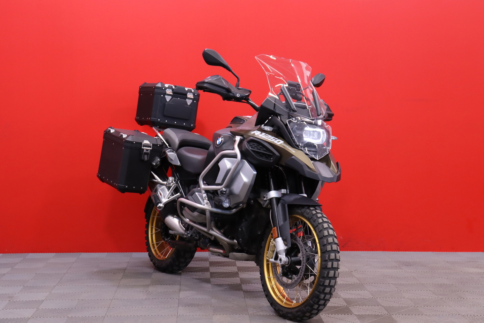 BMW - R - 1250 GS Adventure // 2x Laukut / Dynamic ESA / Shifter PRO / Keyless / Driving modes PRO / Vakkari // - Moottoripyörä