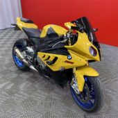 BMW - S - 1000RR // Öhlins / Takovanteet! / Akrapovic / Sifter / Huoltokirja / Suomi-pyörä // - Moottoripyörä