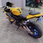 BMW - S - 1000RR // Öhlins / Takovanteet! / Akrapovic / Sifter / Huoltokirja / Suomi-pyörä // - Moottoripyörä