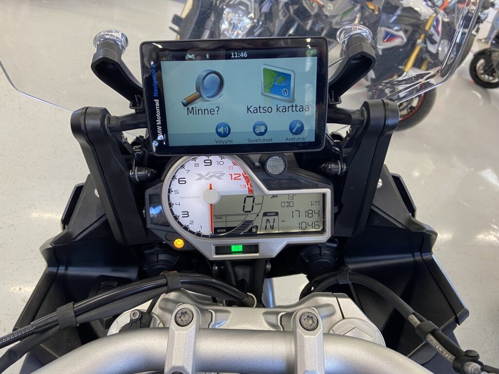 BMW - S - 1000XR // 1-om / 3x-laukut / Huoltokirja // BMW - S - 1000XR // 1-om / 3x-laukut / Huoltokirja // - Moottoripyörä