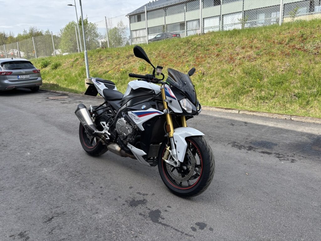 BMW - S - 1000R // Juuri saapunut! / Akrapovic / Shifter // - Moottoripyörä