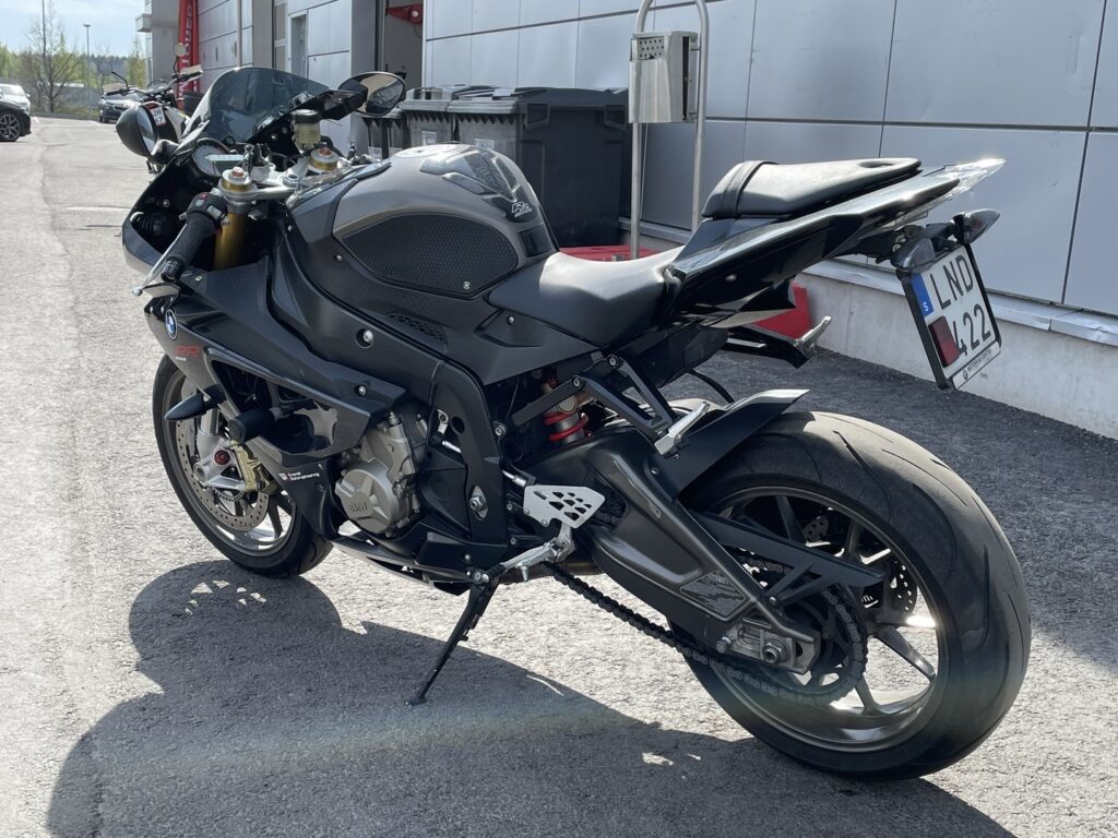 BMW - S - 1000RR // Juuri saapunut! / Akrapovic / Shifter // BMW - S - 1000RR // Juuri saapunut! / Akrapovic / Shifter // - Moottoripyörä