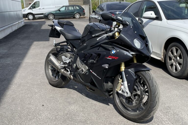 BMW - S - 1000RR // Juuri saapunut! / Akrapovic / Shifter // - Moottoripyörä