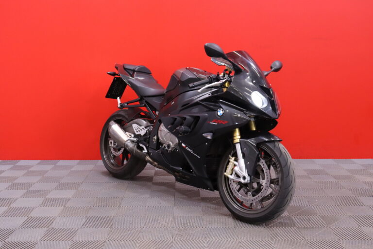 BMW - S - 1000RR // Juuri saapunut! / Akrapovic / Shifter // - Moottoripyörä
