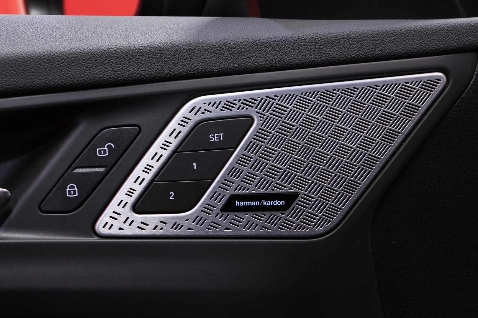 BMW - X1 - U11 25e xDrive Charged Edition / 1-Om. Merkkihuollettu Suomi-auto / ACC / Harman&Kardon / Muistipenkki hieronnalla / Koukku / - Maastoauto