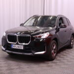 BMW - X1 - U11 25e xDrive Charged Edition / 1-Om. Merkkihuollettu Suomi-auto / ACC / Harman&Kardon / Muistipenkki hieronnalla / Koukku / - Maastoauto