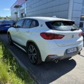 BMW - X2 - F39 sDrive 18d A Business M sport X / / Magmarot Nahat Muistilla / H&K / HUD / Panorama / Comfort access - Maastoauto