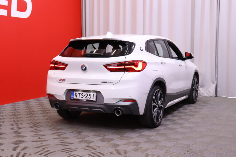 BMW - X2 - F39 sDrive 18d A Business M sport X // Suomi-auto / Nahkasisusta / Muistipenkki / H&K / HUD / Panorama / LED / CarPlay// - Maastoauto