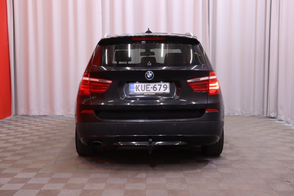 BMW - X3 - xDRIVE20d Farmari // MYYDÄÄN HUUTOKAUPAT.COM! / Vakkari / Vetokoukku / Prof. Navi / Sporttipenkit / Bluetooth // BMW - X3 - xDRIVE20d Farmari // MYYDÄÄN HUUTOKAUPAT.COM! / Vakkari / Vetokoukku / Prof. Navi / Sporttipenkit / Bluetooth // - Farmari