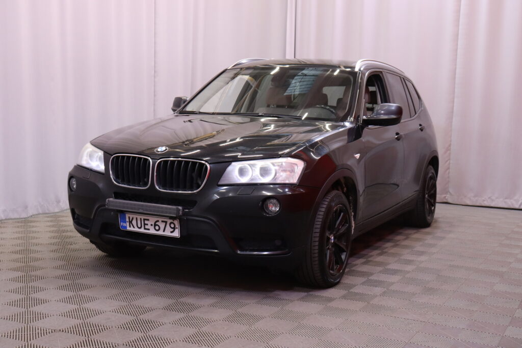 BMW - X3 - xDRIVE20d Farmari // MYYDÄÄN HUUTOKAUPAT.COM! / Vakkari / Vetokoukku / Prof. Navi / Sporttipenkit / Bluetooth // BMW - X3 - xDRIVE20d Farmari // MYYDÄÄN HUUTOKAUPAT.COM! / Vakkari / Vetokoukku / Prof. Navi / Sporttipenkit / Bluetooth // - Farmari