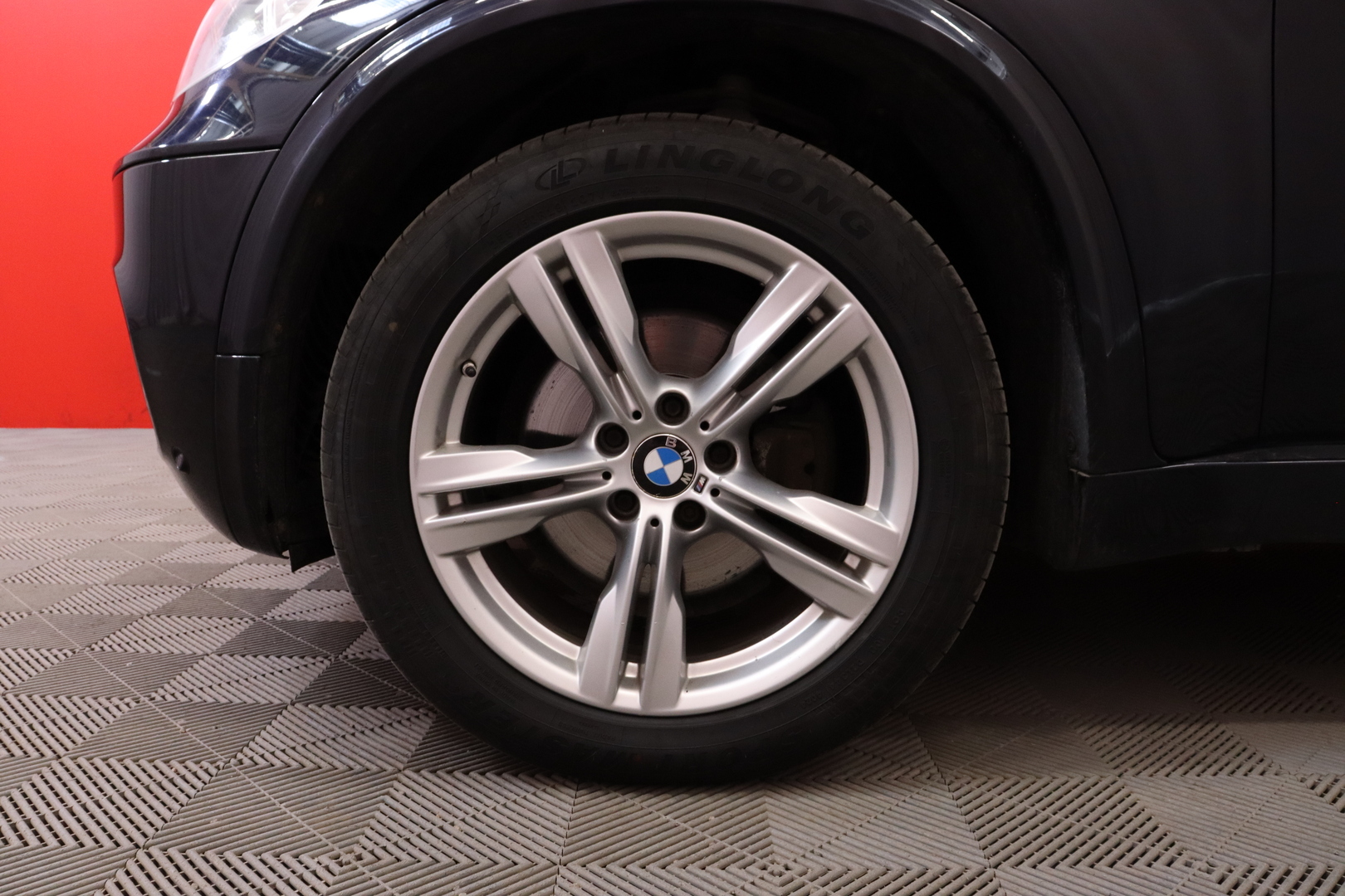 BMW - X5 - xDrive30d A E70 SAV // MYYDÄÄN HUUTOKAUPAT.COM! / LCI / Neliveto / M-Sport / Vakkari / Xenon / Navi / Nahkapenkit // - Farmari