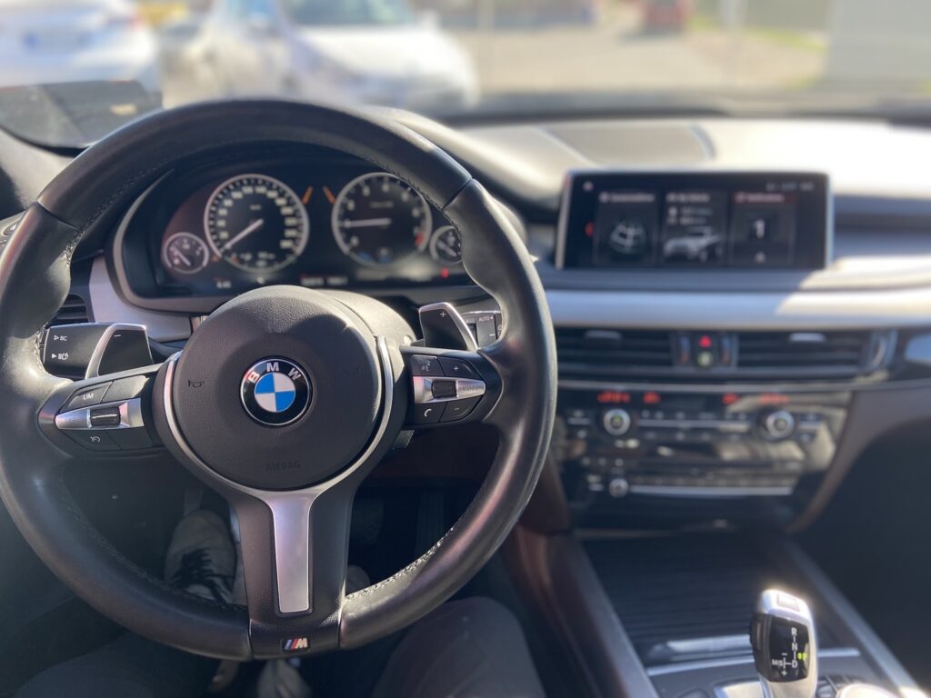 BMW - X5 - F15 xDrive40e A / M-Sport / BMW - X5 - F15 xDrive40e A / M-Sport / - Maastoauto