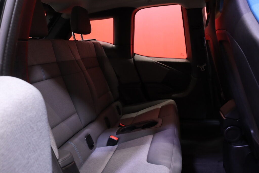 BMW - i3 - s 120 Comfort / ILP / Pikalataus / Navi / Advanced / Vakkari // BMW - i3 - s 120 Comfort / ILP / Pikalataus / Navi / Advanced / Vakkari // - Viistoperä