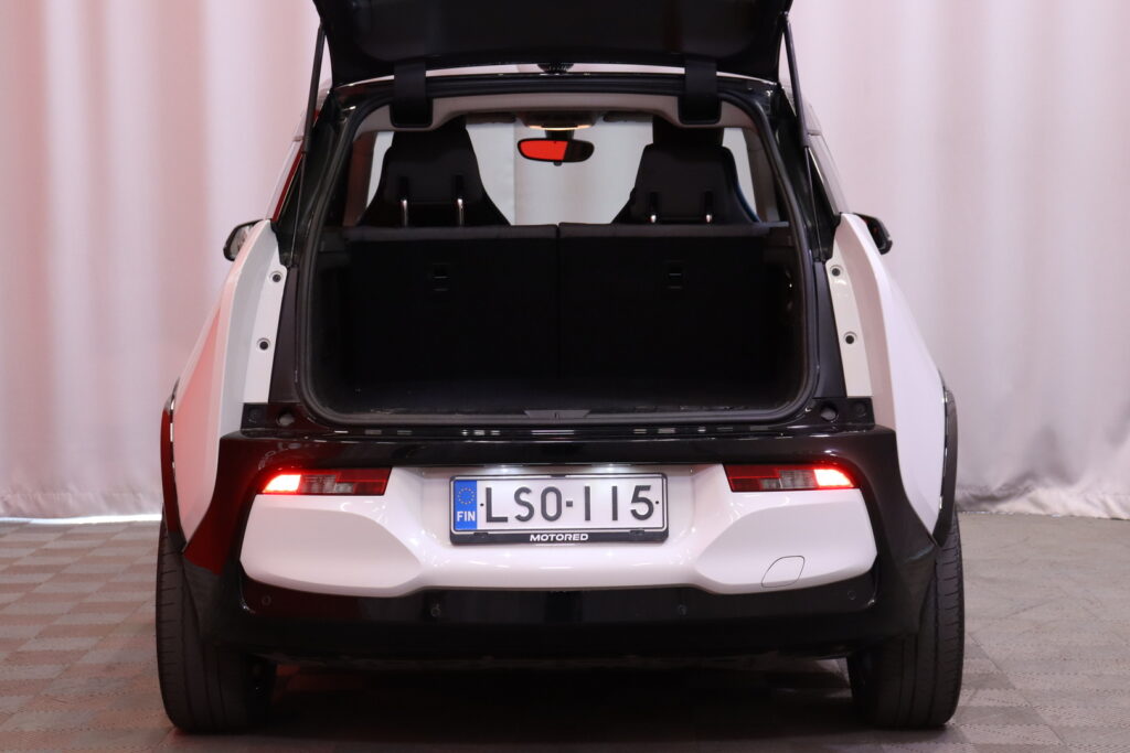 tuotekuva-BMW-i3-LSO-115-2026-05-18-115102-27 tuotekuva-BMW-i3-LSO-115-2026-05-18-115102-27