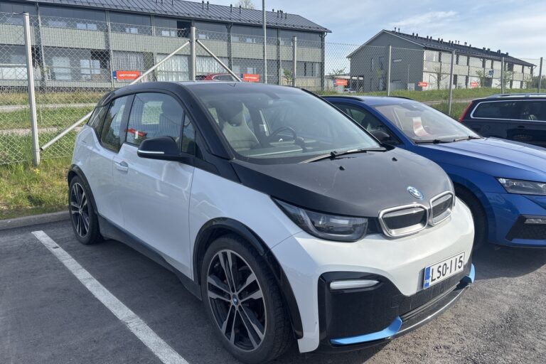 BMW - i3s - s 120 - Viistoperä