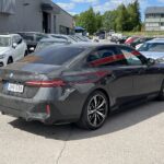 BMW - i5 - G60 xDrive40 M Sport // Bowers & wilkins / DAP / Adapt. LED / Vetokoukku / Kamera / 2x renkaat ja vanteet / - Sedan