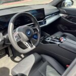 BMW - i5 - G60 xDrive40 M Sport // Bowers & wilkins / DAP / Adapt. LED / Vetokoukku / Kamera / 2x renkaat ja vanteet / - Sedan