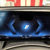 BMW - iX - xDrive 40 // Laser / Sky Lounge / H&K / DAP / 360 / HUD / Hieronta / Muistipenkit / Comfort access // - Maastoauto
