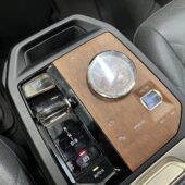BMW - iX - xDrive 40 // Laser / Sky Lounge / H&K / DAP / 360 / HUD / Hieronta / Muistipenkit / Comfort access // - Maastoauto